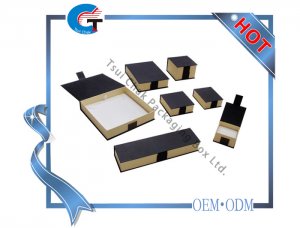 Paper Jewelry Boxes